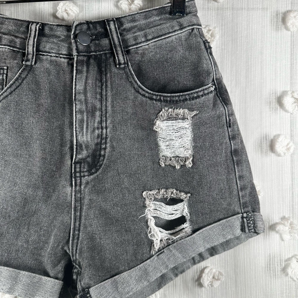 SHEIN Women’s Charcoal Distressed Jean Shorts Size XS(2) - Picture 2 of 7